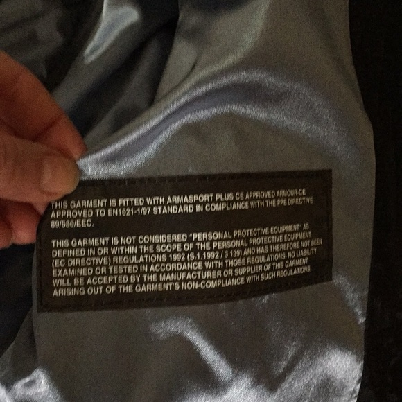 Motorcycle jacket - Picture 2 of 7